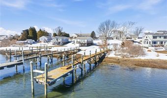 Barnacle Road, Narragansett, RI 02882