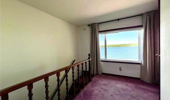 1160 Lake Dr, Big Stone City, SD 57216
