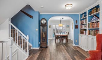 2408 GARNETT Dr, Alexandria, VA 22311