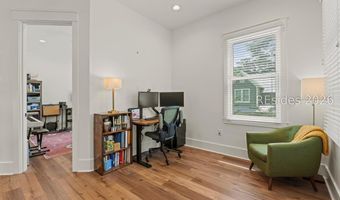 37 Park Sq S, Beaufort, SC 29907