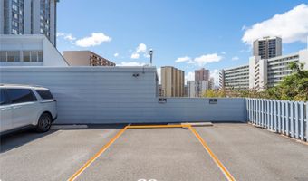 3045 Ala Napuaa Pl 710, Honolulu, HI 96818