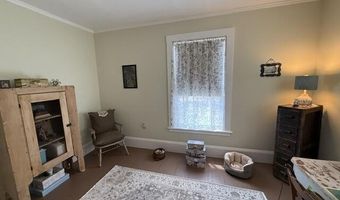 51 Broadway St, Baileyville, ME 04694
