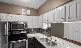 4130 Proton Dr 6D, Addison, TX 75001