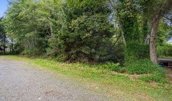 186 S NEPTUNE St, Rockaway Beach, OR 97136