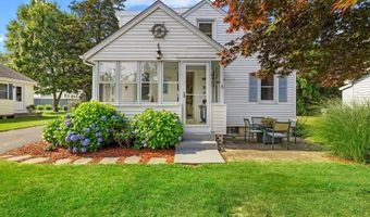 5 Hammock Pkwy, Clinton, CT 06413