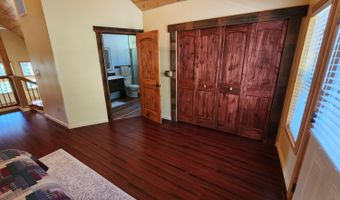 1098 Skyline Dr, Arnold, CA 95223