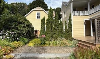 58 Oak St, Brattleboro, VT 05301