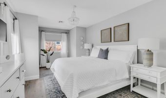 649 Main Ave, Bay Head, NJ 08742