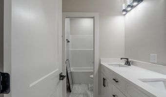240 Michelle Dr, Beebe, AR 72012