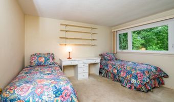74 Woods Rd, Bethany, CT 06524