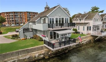 5 Defenders Row, Newport, RI 02840