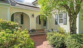 158 Kettle Hole Rd, Bolton, MA 01740