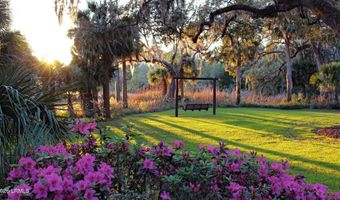 14 Assembly Row B, Beaufort, SC 29906