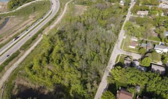 108 Arrowhead Dr, Algonquin, IL 60102