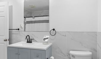 26 Mohican Pl, Albany, NY 12208