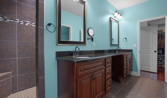 2100 Parkview Cv, Biloxi, MS 39532