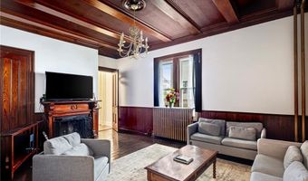 306 Broadway Ave 306-310, Newport, RI 02840
