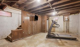 2955 245th St, Ainsworth, IA 52201