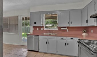 7805 Hobbs Dr, Shreveport, LA 71129