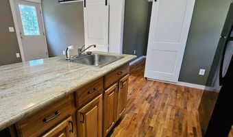 136 N PIONEER Ln, Augusta, WV 26704