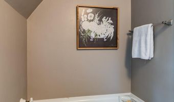 407 N TULPEHOCKEN Rd, Reading, PA 19601