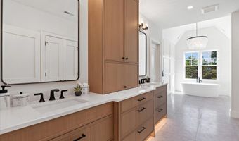 4911 37TH St N, Arlington, VA 22207