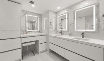 2801 NE 183rd St 2116W, Aventura, FL 33160