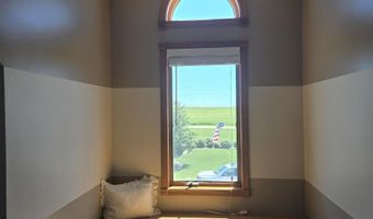 19417 S 5th Dr, Beatrice, NE 68310