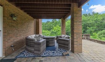 101 Paula Dr, Aliquippa, PA 15001