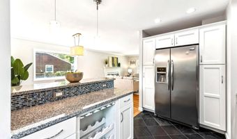 4107 CONRAD Rd, Alexandria, VA 22312