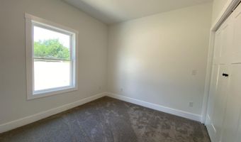 16 Trinton Ave, Bedford, IN 47421