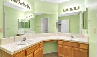 11714 Oak St, Apple Valley, CA 92308