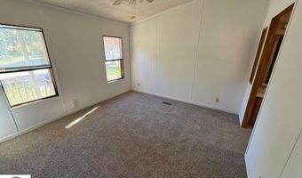 520 Moyer Ave, Alma, MI 48801