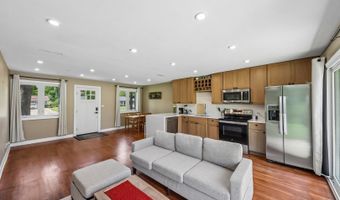 1425 N Wilke Rd, Arlington Heights, IL 60004