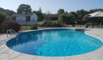 18 Carriage Dr, Burlington, CT 06013