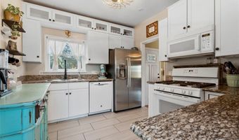 967 W 2nd Ave, Escondido, CA 92025