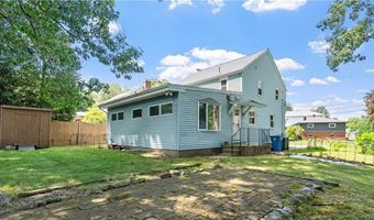 29 Cormier Rd, Lincoln, RI 02865