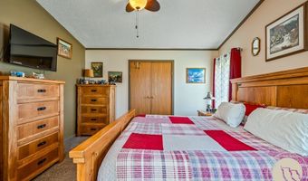 12 Avis St, Absarokee, MT 59001