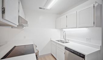 88 W 50 S Q17, Centerville, UT 84014