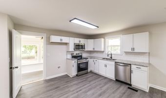 26220 Children Ln, Athens, AL 35613