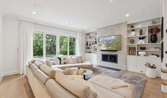 5120 WESSLING Ln, Bethesda, MD 20814