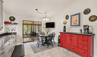 1472 Arden View Dr, Arden Hills, MN 55112