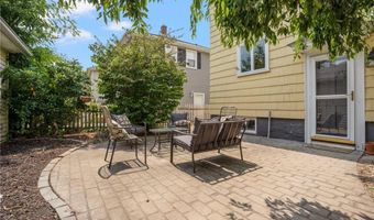 82 Cliffdale Ave, Cranston, RI 02905