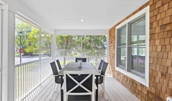 327 OAKWOOD St, Bethany Beach, DE 19930