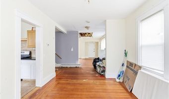 303 Narragansett St, Cranston, RI 02905