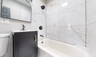722 Pearl Pl, Atlantic City, NJ 08401