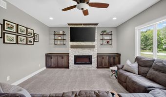 1150 Cardinal Dr, Polk City, IA 50226