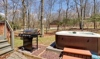 188 Algonquin Trl, Albrightsville, PA 18210