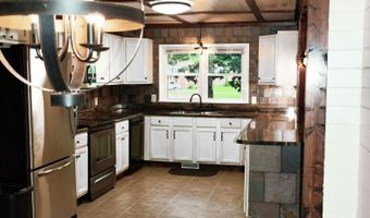 808 12th Ave NW, Arab, AL 35016