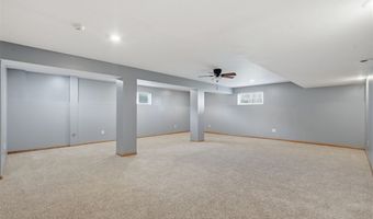 89 Cardinal Ave, Atkins, IA 52206